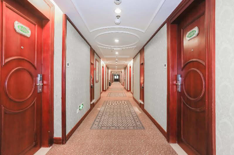 Vienna Hotel Nanchang Railway Staion Exterior foto